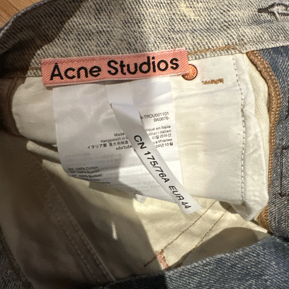 Pantalones de mezclilla Acne Studios Trompe L’oeil holgados - estampado de ilusión óptica Foto 3 de 4