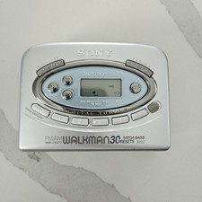 Sony Walkman WM-FX477 FM/AM/Cassette Case Radio Works Doesn t Read Tapes