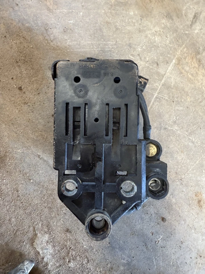 Chevy Silverado GMC Sierra LB7 2001-2004 DURAMAX CONTROLADOR BUJÍA INCANDESCENTE OEM Foto 3 de 3