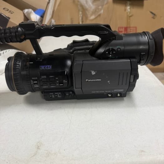 Panasonic AG-DVX100 Camcorder for sale online | eBay