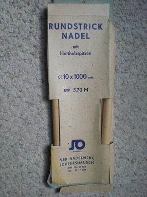 uralte DDR Rundstrick Nadel mit Hartholzspitzen 10 x 1000 mm