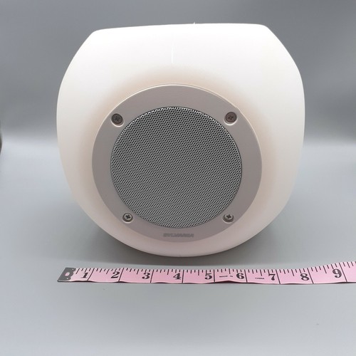 Sylvania Outdoor Wireless Bluetooth Speaker Color Changing Weather Resistant - Picture 10 of 12