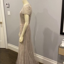 Vera Wang Long Lace Gown Size 4 