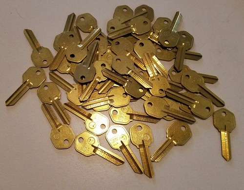 49 chiavi vintage JET kwi 176 vuote in ottone In Taglio nuove made in Usa - Foto 1 di 2