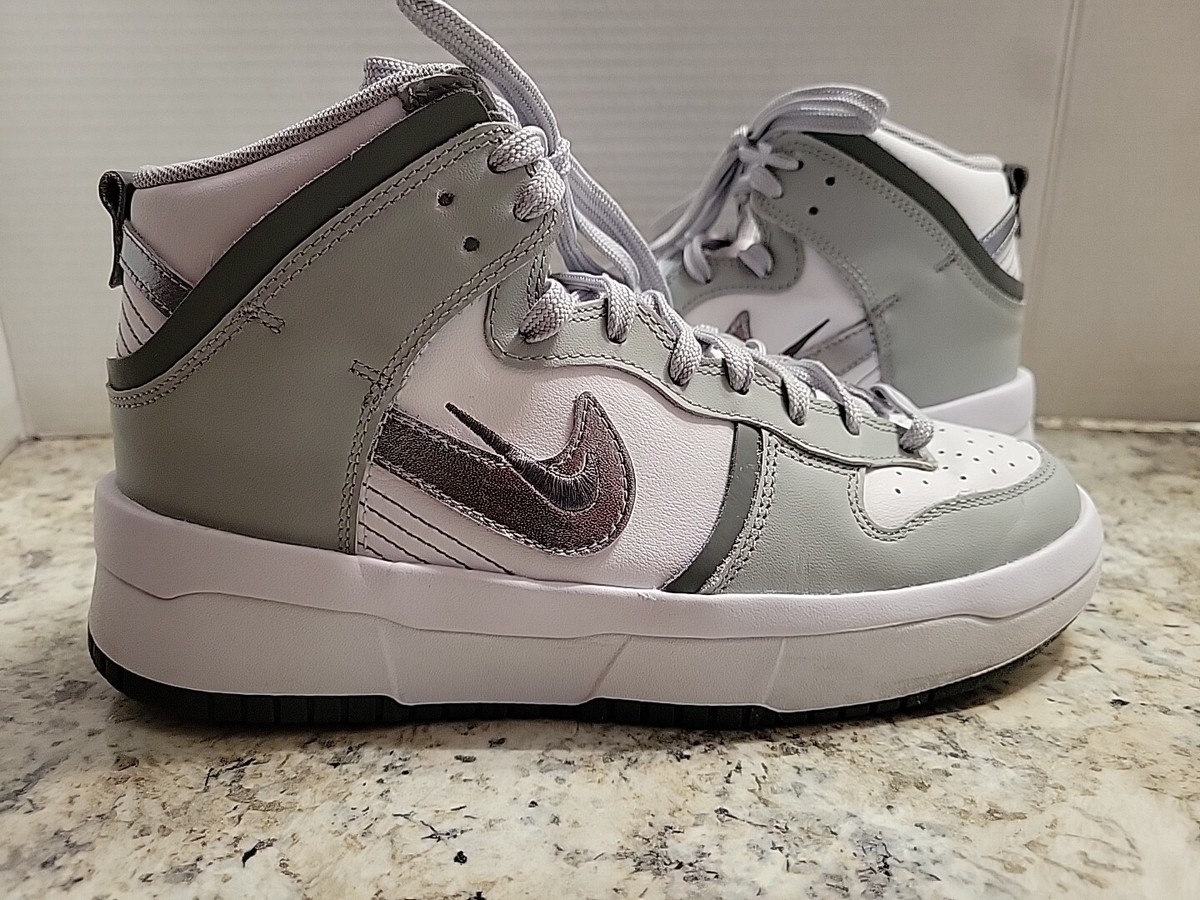スニーカー Nike WMNS Dunk High UP DH3718-106 Nike Womens Dunk High Up DH3718-106 Grey Lace-Up Running