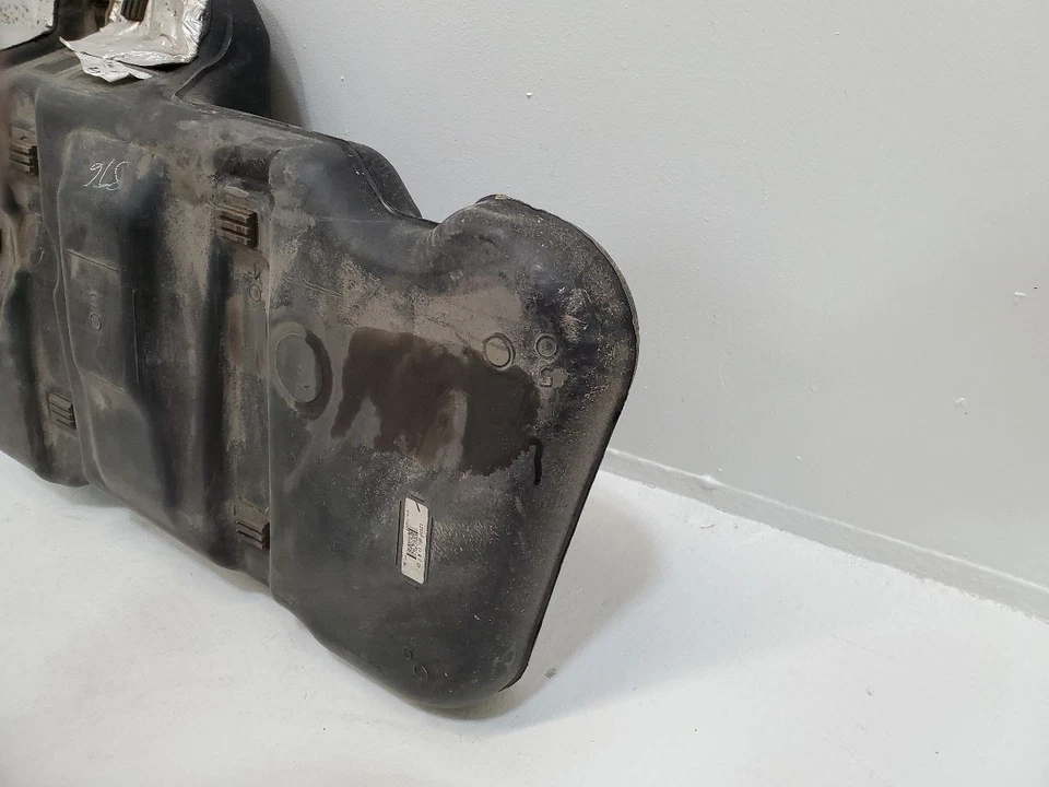 2013-2018 HYUNDAI SANTA FE Fuel Tank SWB Sport FWD 17 Gal 311504Z050 Foto 4 de 4