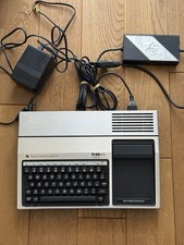 Ordinateur vintage Texas Instrument TI 99/4a Ti99
