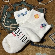 Vintage NOS Socks Hot Socks Brand New 90s White W/ Graphic Flowers