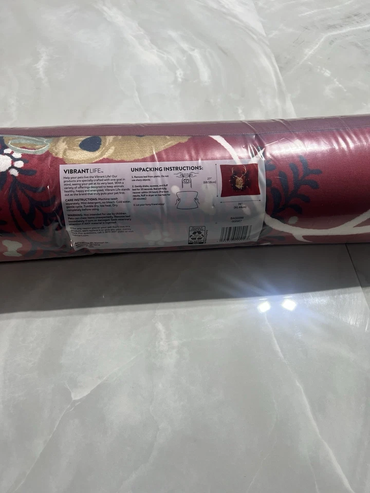 Almohada acolchada Vibrant Life para perro mascota cama mediana, roja, 27"x36" Foto 3 de 4