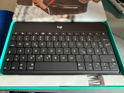 Logitech Keys-To-Go Kabellose Bluetooth Tastatur QWERTZ-DEU Layout Schwarz - NEU