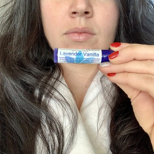 Slicker labial Cold Kicker, sabor vainilla lavanda, calmante y nutritivo, menta - Imagen 4 de 4