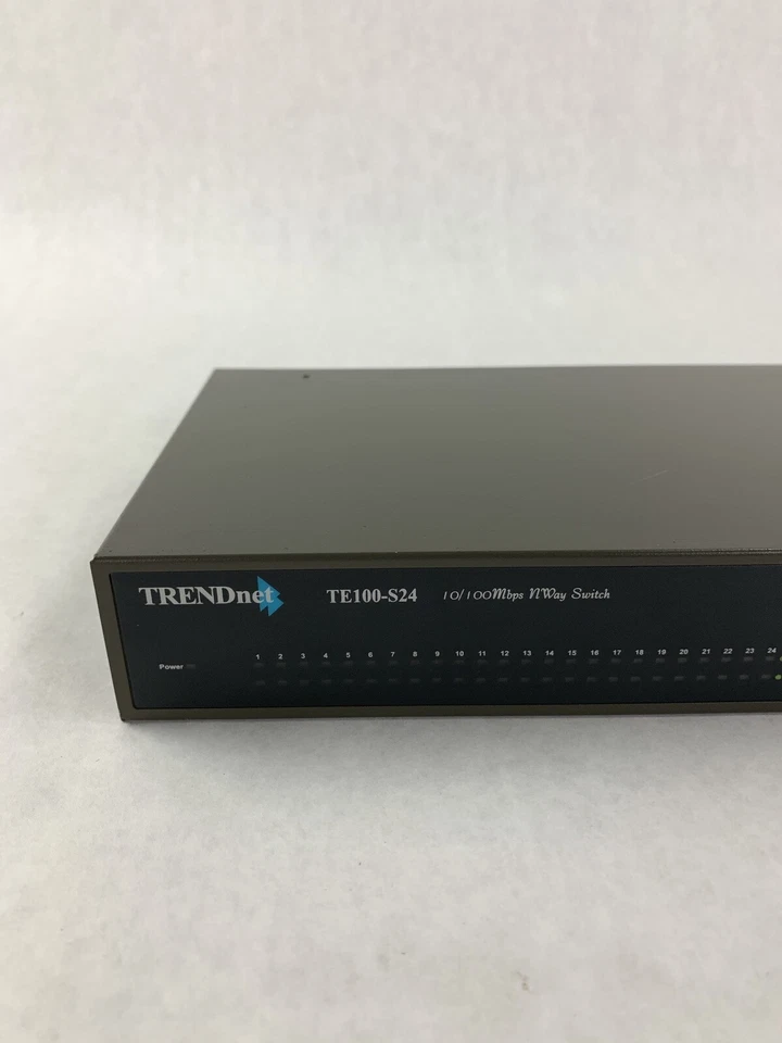 Trendnet Fast Managed Ethernet Switch TE100-S24g - Image 3 of 4
