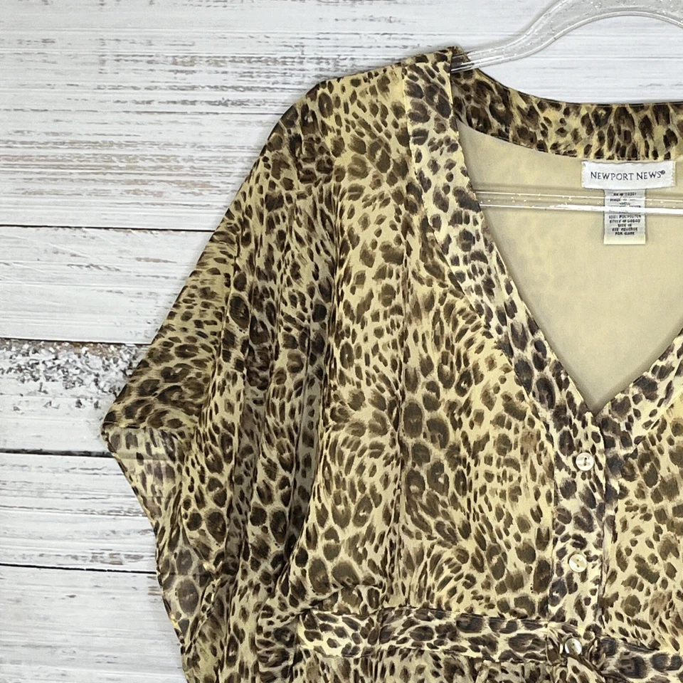 Camisa Newport News Mujer 12 Multicolor Estampado Animal Botón Cuello en V Manga Kimono Foto 2 de 4