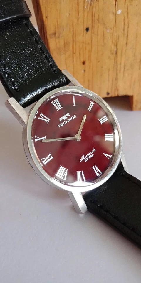 RED STONE DIAL of TECHNOS Monarch Extra 17jewels, manual Winding For Men! - Image 4 of 4