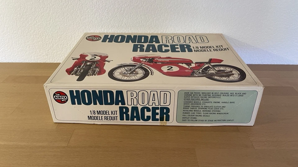 AIRFIX MODELLBAUSATZ HONDA CB750 FOUR ROAD RACER 1/8 UNBENUTZT  11481-5 SERIE 11 - Bild 2 von 4