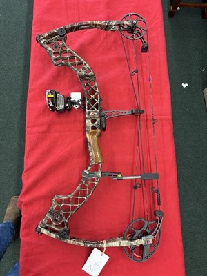 Used Mathews Z7 Extreme | Right Hand | 70lb Limbs | 28  Draw Length | Loaded