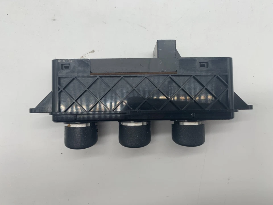 2001-2004 Honda Civic AC Heater Climate Control Unit OEM C03B11028 - Image 2 of 4