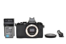 Near Mint Olympus OM-D E-M5 16.1MP Mirrorless Digital Camera Body 2465clicks