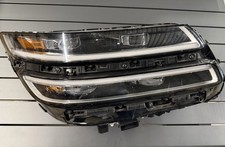 OEM 2021-2024 Hyundai Genesis GV80 Headlight Passenger Right (92102-T6000)