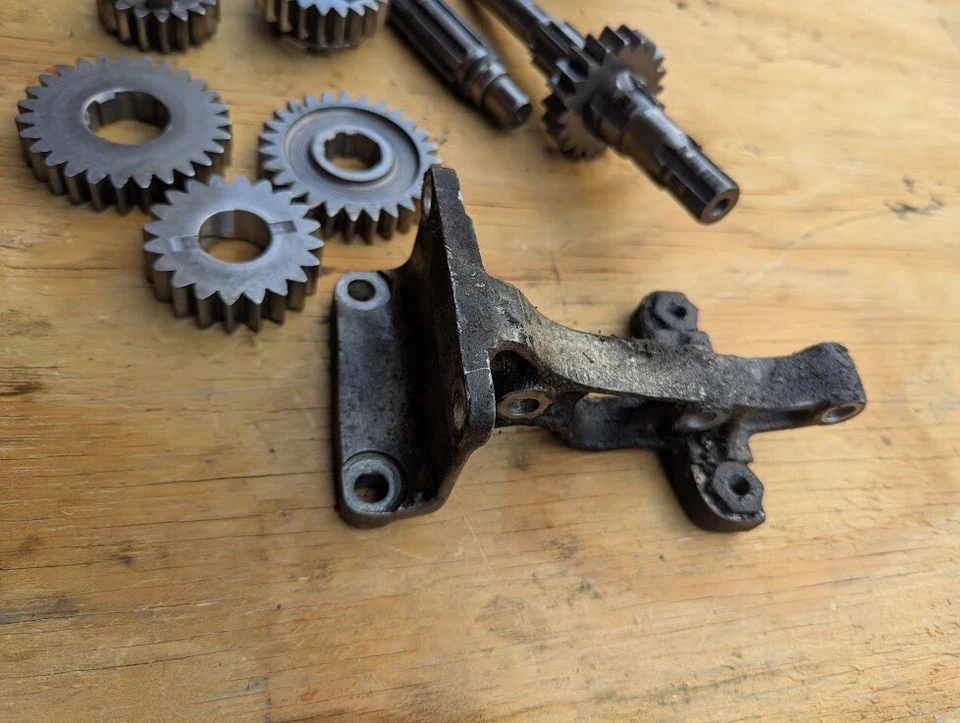 1981 Harley Davidson Sportster 1000 Transmission Gears With Mount Foto 2 de 4