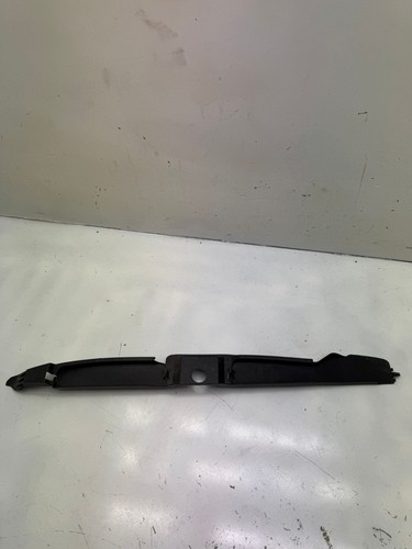 Original VW Tiguan 5N2 Kotflügel vorne links Schließteil Abdeckung 5N0821111