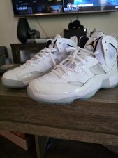Air Jordan Jumpman Two Trey Mid Top Basketbal...