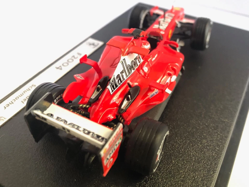 F1 1/43 Hot Wheels Ferrari F2004 N°1 M.Schumacher Winner San Marino GP 2004 - Immagine 4 di 4