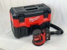 Milwaukee M18 BOS125 Orbital Sander hose adaptor to Milwaukee M18VC-2 Vac