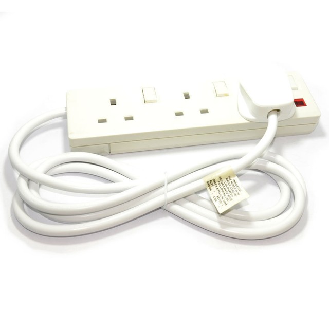 kenable Individually Switched 3 Way Gang UK Mains Extension Lead White