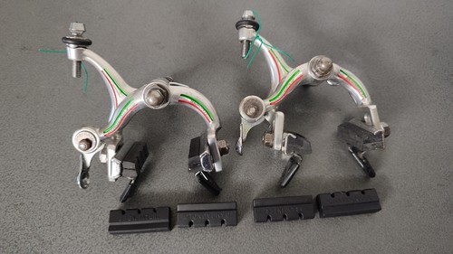 CAMPAGNOLO SUPER RECORD - Road Brake Calipers 70s-80s + 4 Pads - Pinze Freno - Foto 2 di 16