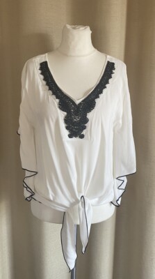 Orsay Sommer Fledermaus Bluse weiß/schwarz mit Steinchen bestickt Größe 40/42
