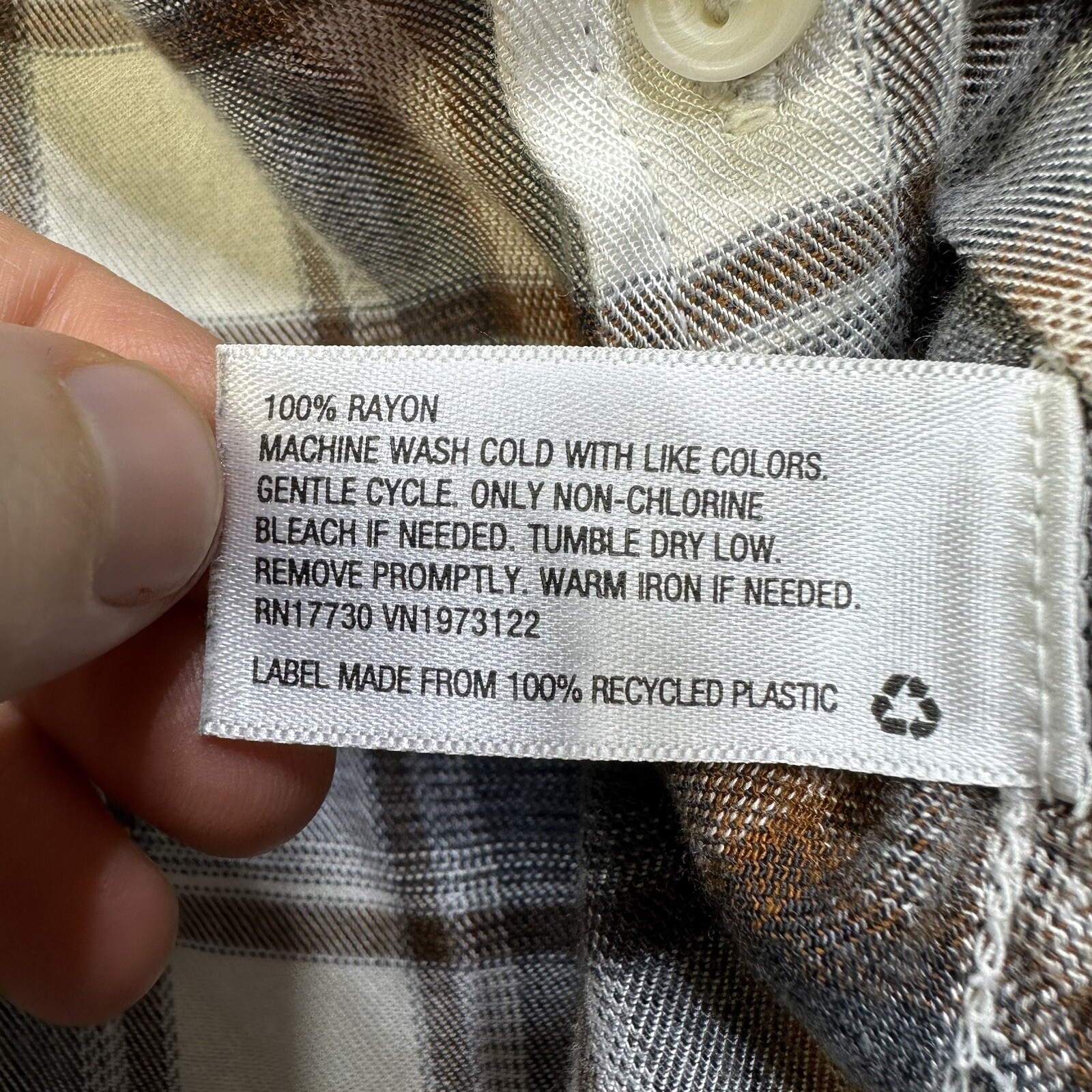 Flannel Button Down Size Medium Boyfriend Fit Sof… - image 9