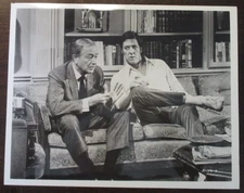 PRESS PROMO PHOTO TV SHOW MARCUS WELBY M.D. ROBERT YOUNG DAVID HARTMAN 8X10 R156