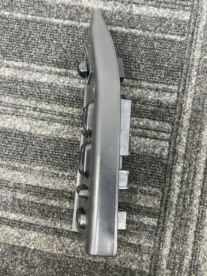 Выключатель левого переднего стекла для пикапа Ford F-250 2002-2005 годов выпуска F81B-14A564 - Изображение 2 из 4