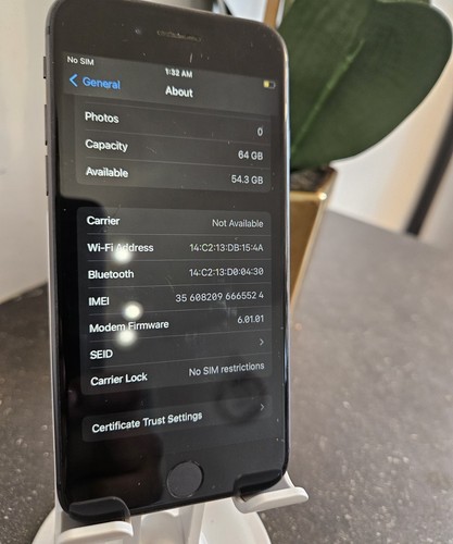 Apple iPhone 8 - Noir - 64 Go - (MQ732LL/A) débloqué - Photo 6 sur 9