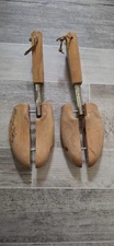 SHOE KEEPERS  Split Toe Shoe Trees Rochester. 