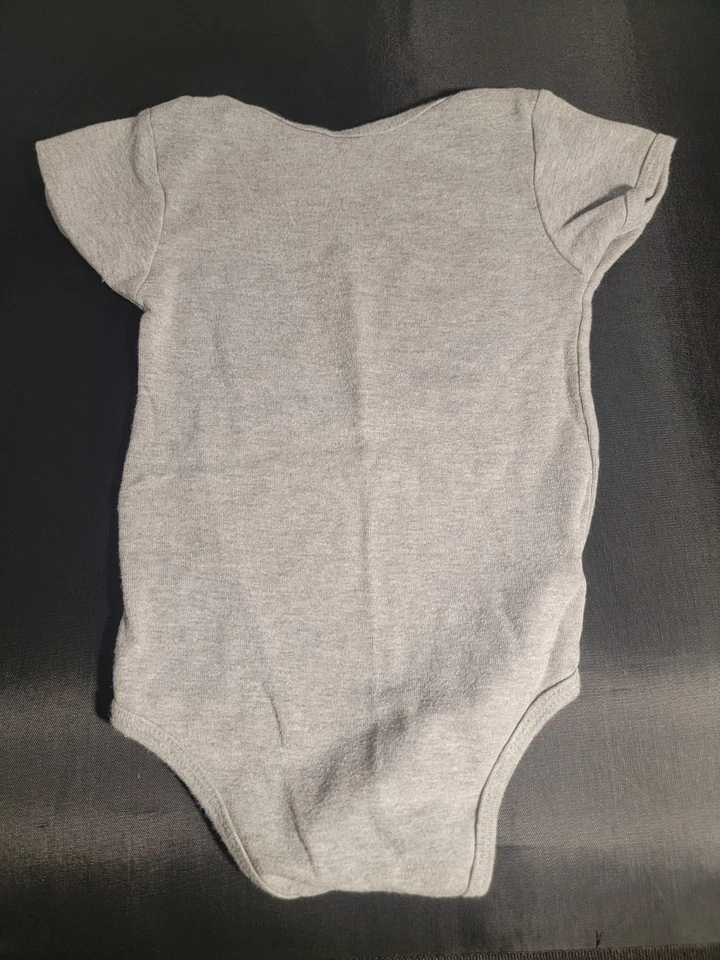 Primus 一件 12 - 18 个月超级干净为您的酷宝宝 👶 😎  — 第 4/4 张图片