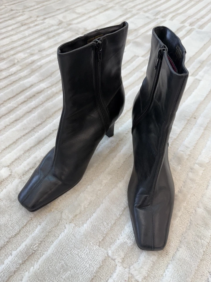 Botines de cuero negro Nine and Co. Foto 3 de 4