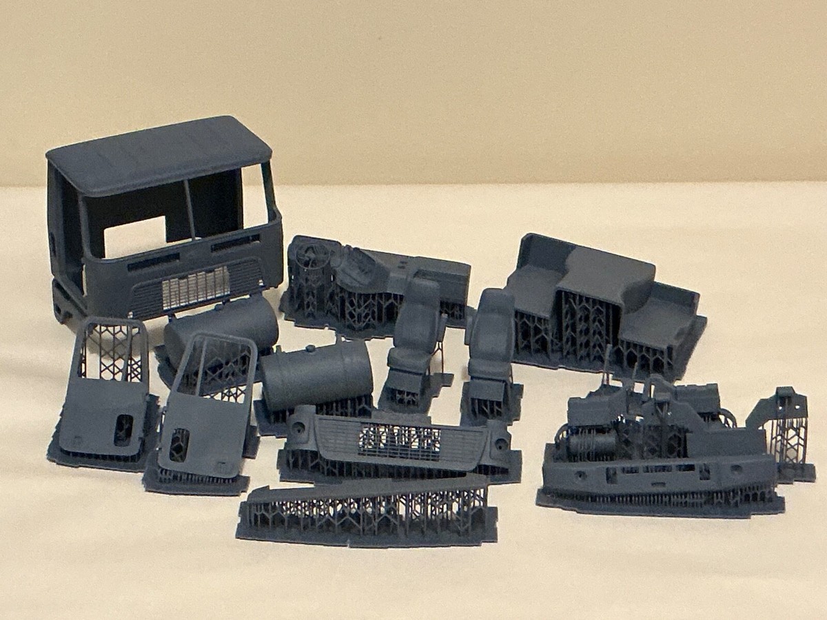 Ford CL 9000 1/24th SCALE CAB 64