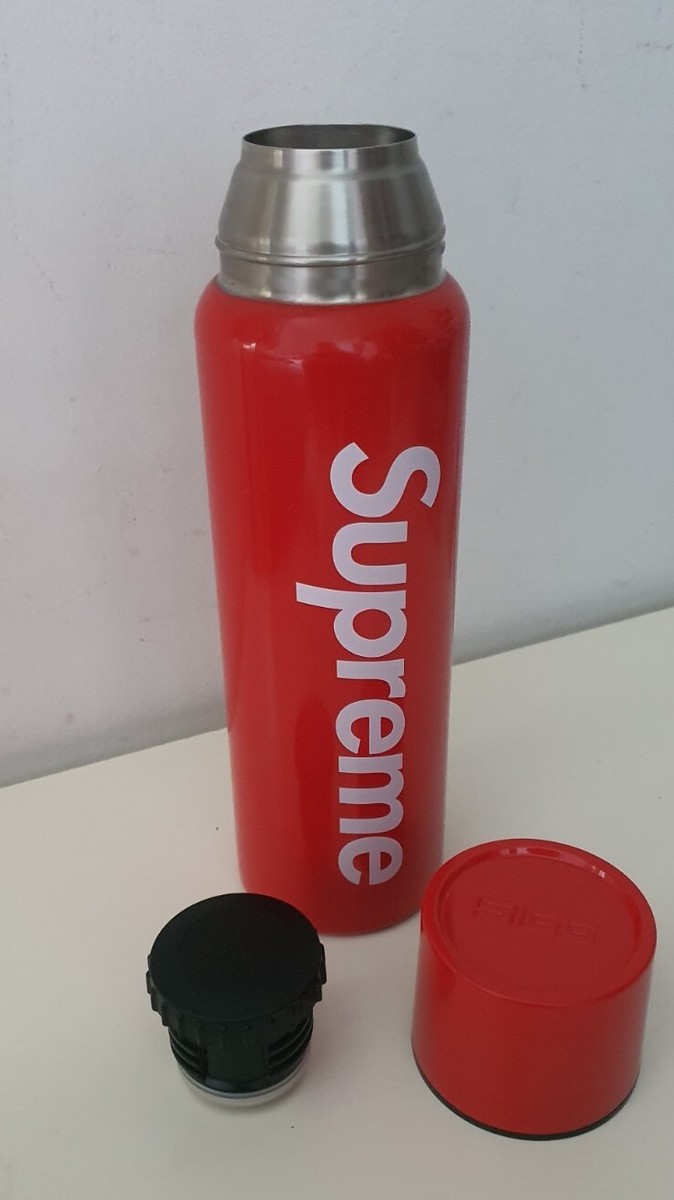 FW20 Supreme x Sigg Vacuum Insulated 0.75 bottle Red Water