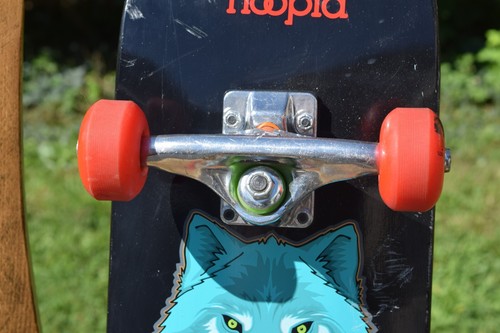 Hoopla Alana Smith Wolf Skateboard Complete 28"x7" - Picture 3 of 10