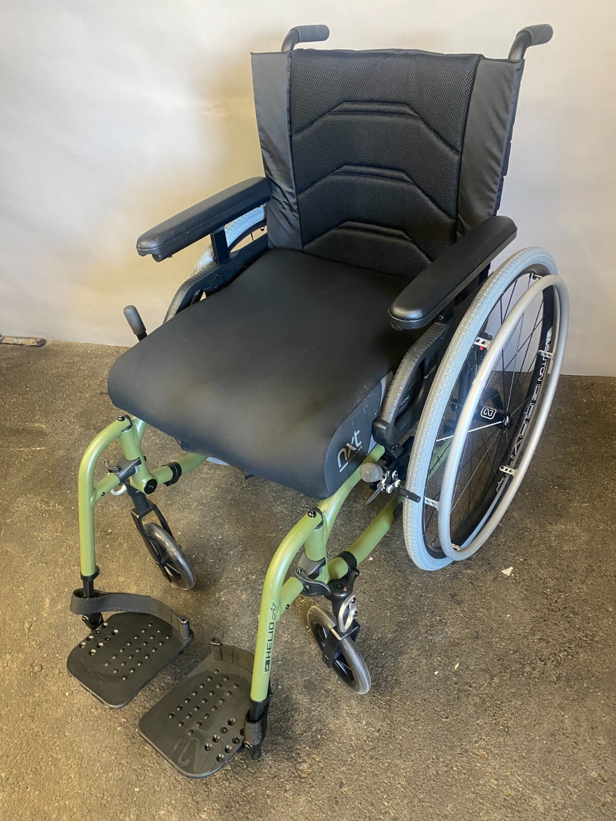 Motion Composites Helio A7 Ultra Light Wheelchair W/Newton Wheel eBay