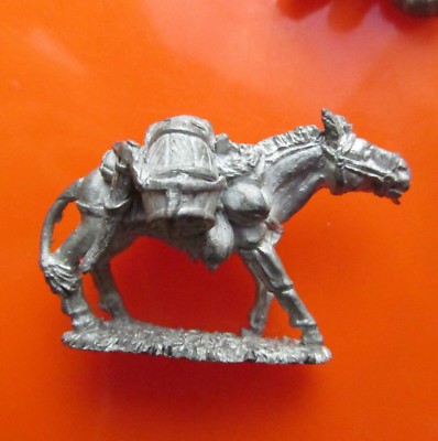 C25 Adventurers Mule Citadel GW Games Workshop Pre-Slotta 1. Kompendium Tiere