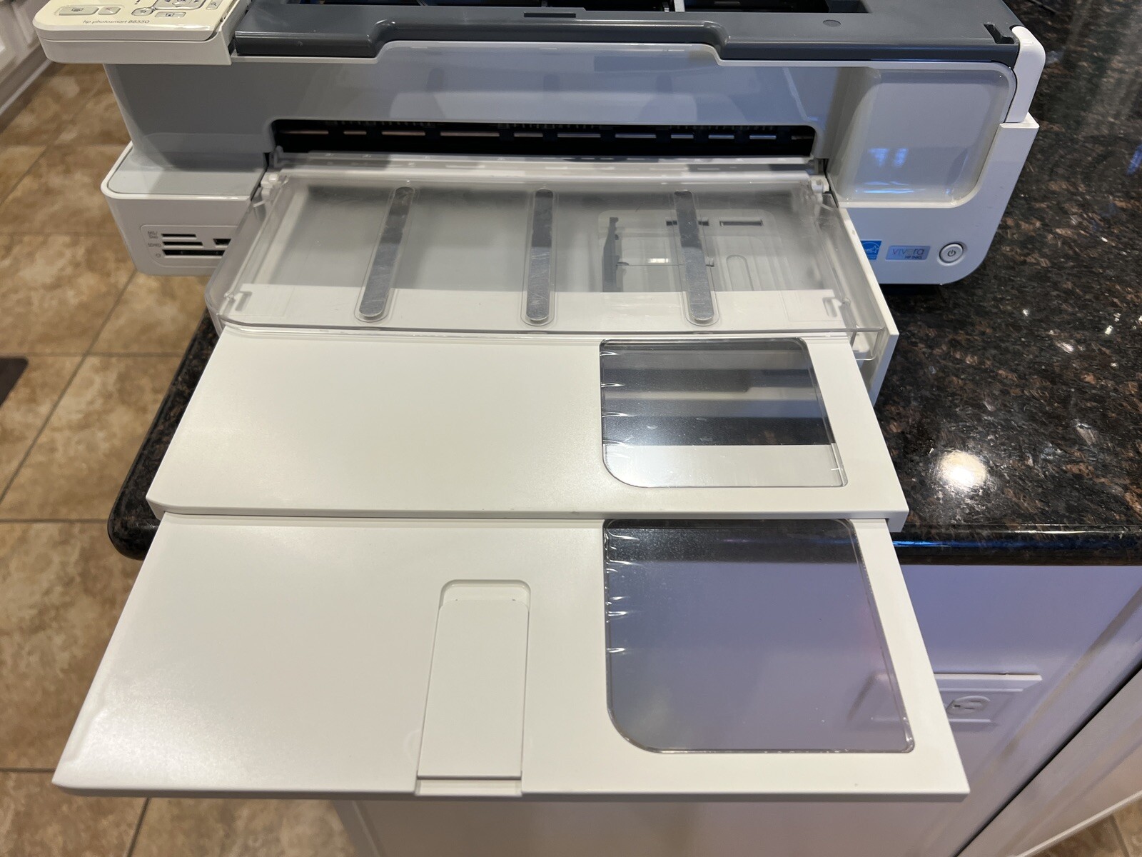 HP Photosmart B8550 Digital Photo Inkjet Printer (for Parts).