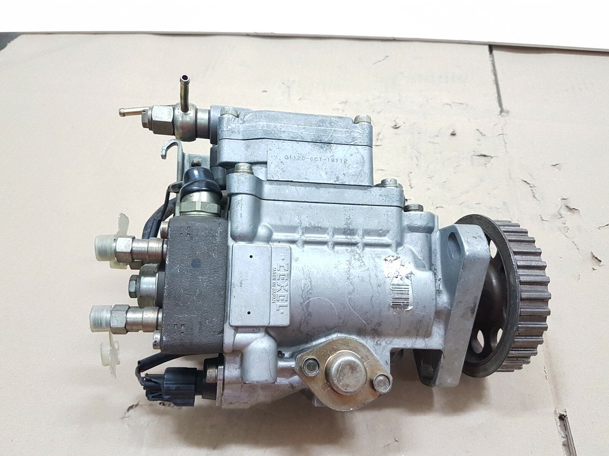 Zexel Diesel Fuel Injection Pump Assembly 104700-2004 for Nissan