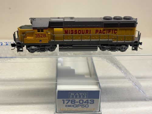 Escala N KATO 176-043 Missouri Pacific GP50 MP 3528 | Zustand: Used