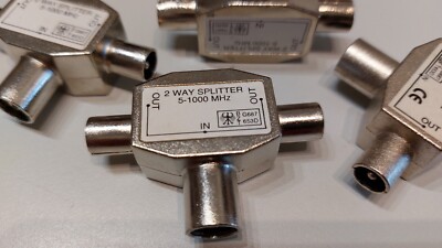 2-way-Splitter  5-1000 MHz -  1 Kupplung (Eingang) auf 2 Stecker (Ausgang) - Uni