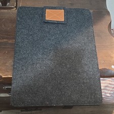 Gray Felt Padded Sleeve Case Solid Flap Closure for 13" Laptop