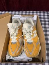 NEW BALANCE 9060 kids yellow beige size 5 / eur 37 1/2 Very clean 