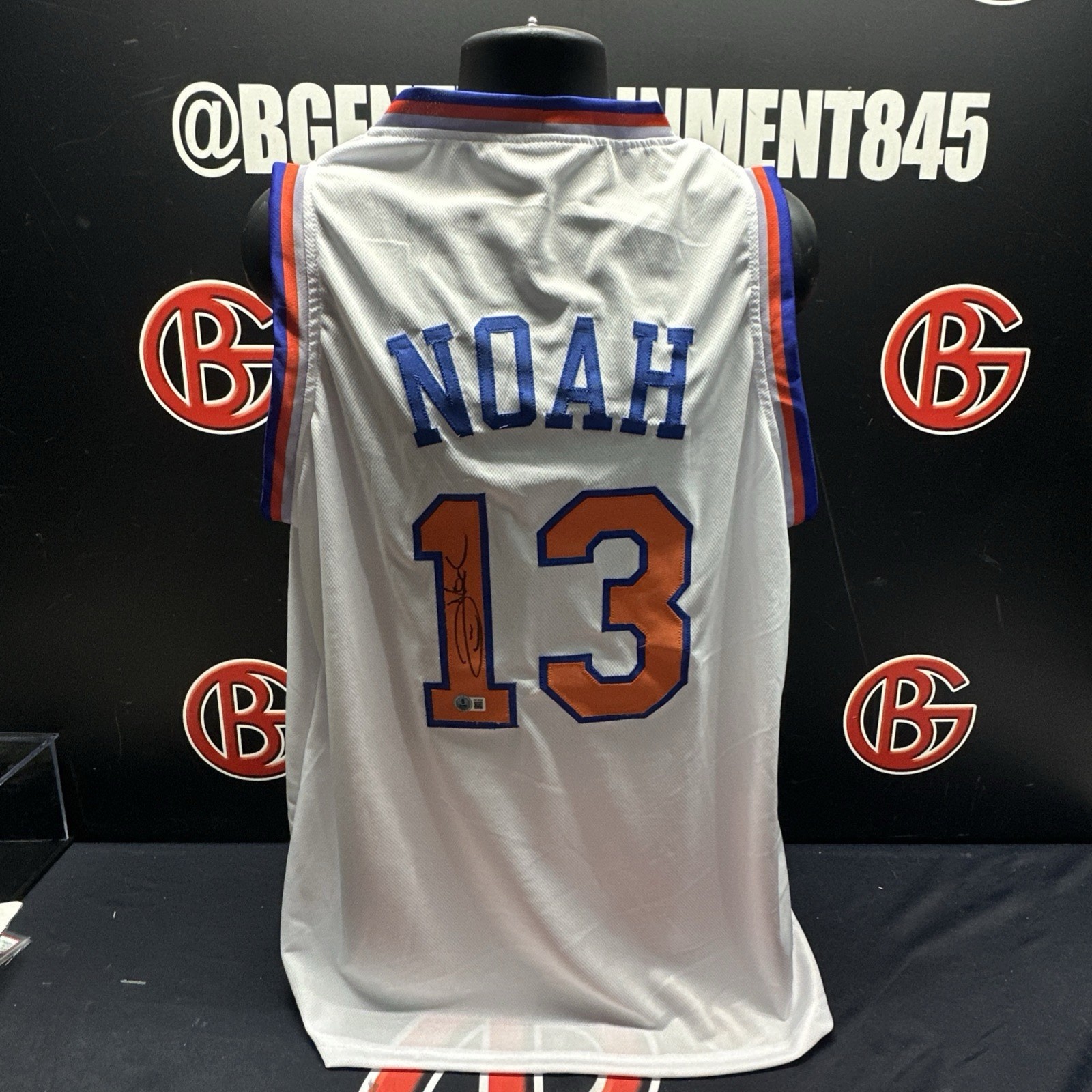 Joakim Noah Autographed Signed New York Knicks Custom Jersey Beckett BAS COA 